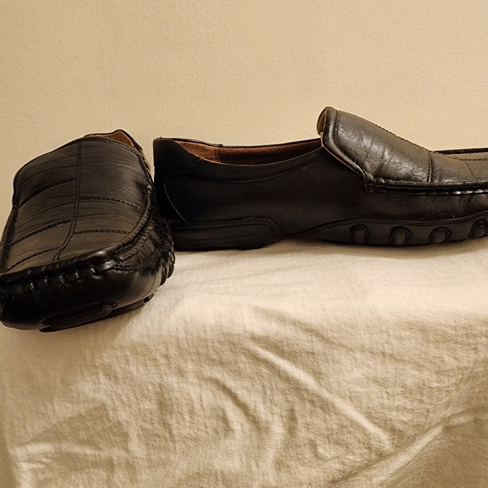 Men's Black Leather Loafers